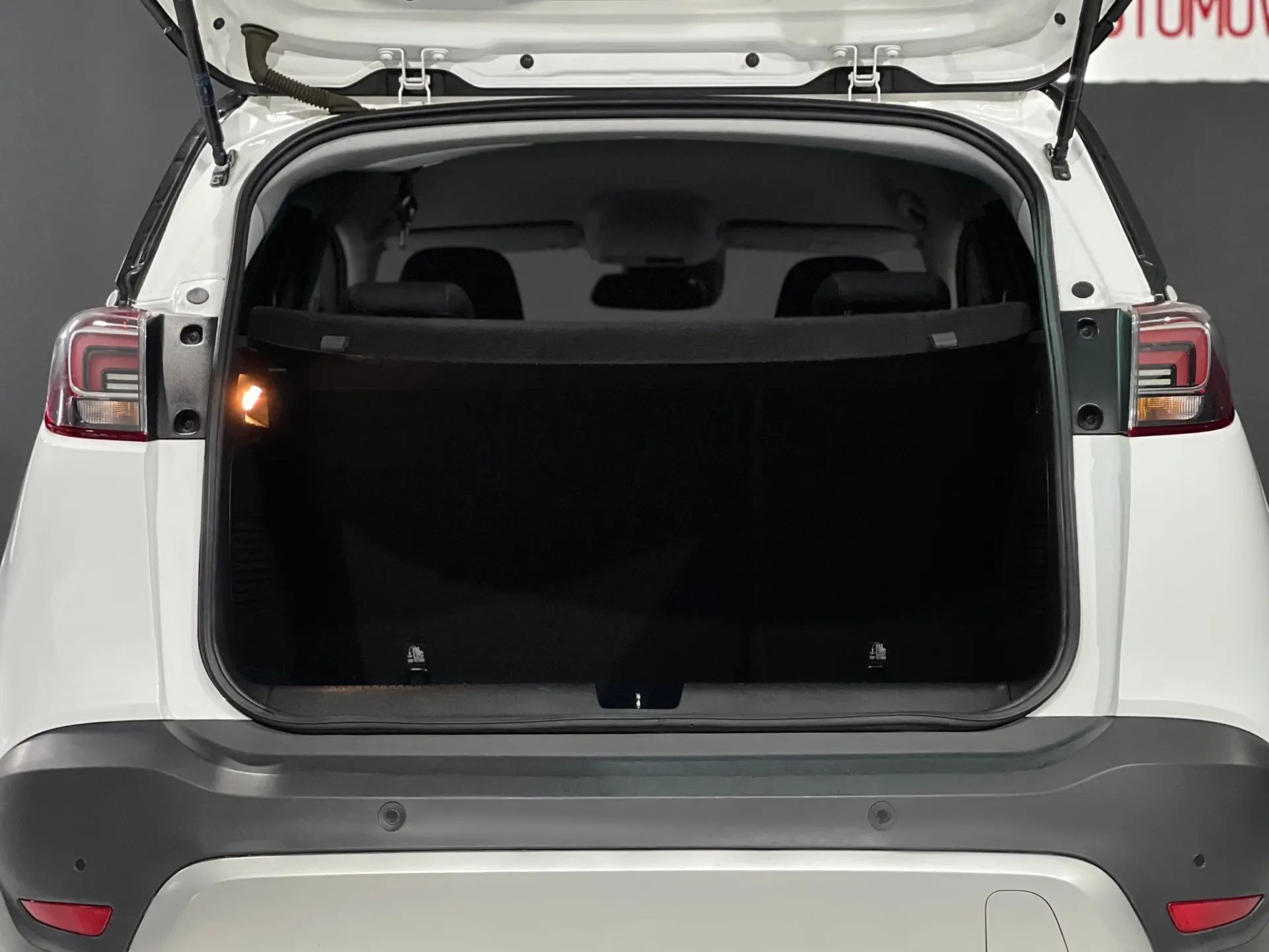 Opel Crossland X 1.2 120 ANOS 12