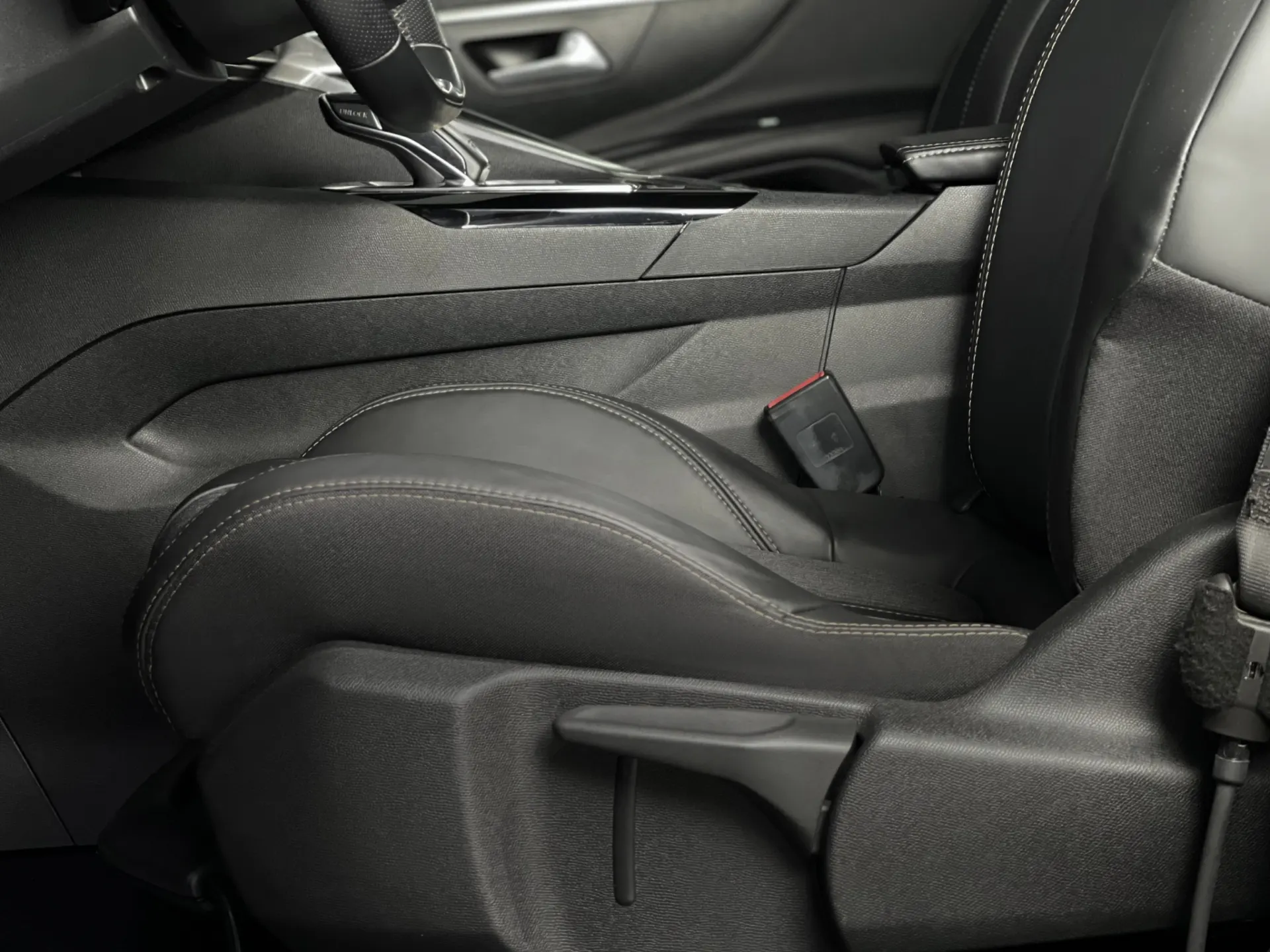 Peugeot 5008 1.6 BLUE-HDI ALLURE 7