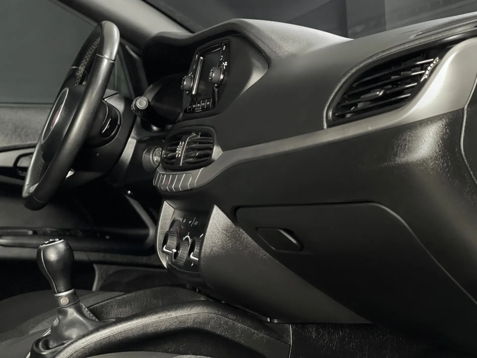 Fiat Tipo 1.3 M-Jet Pop 9