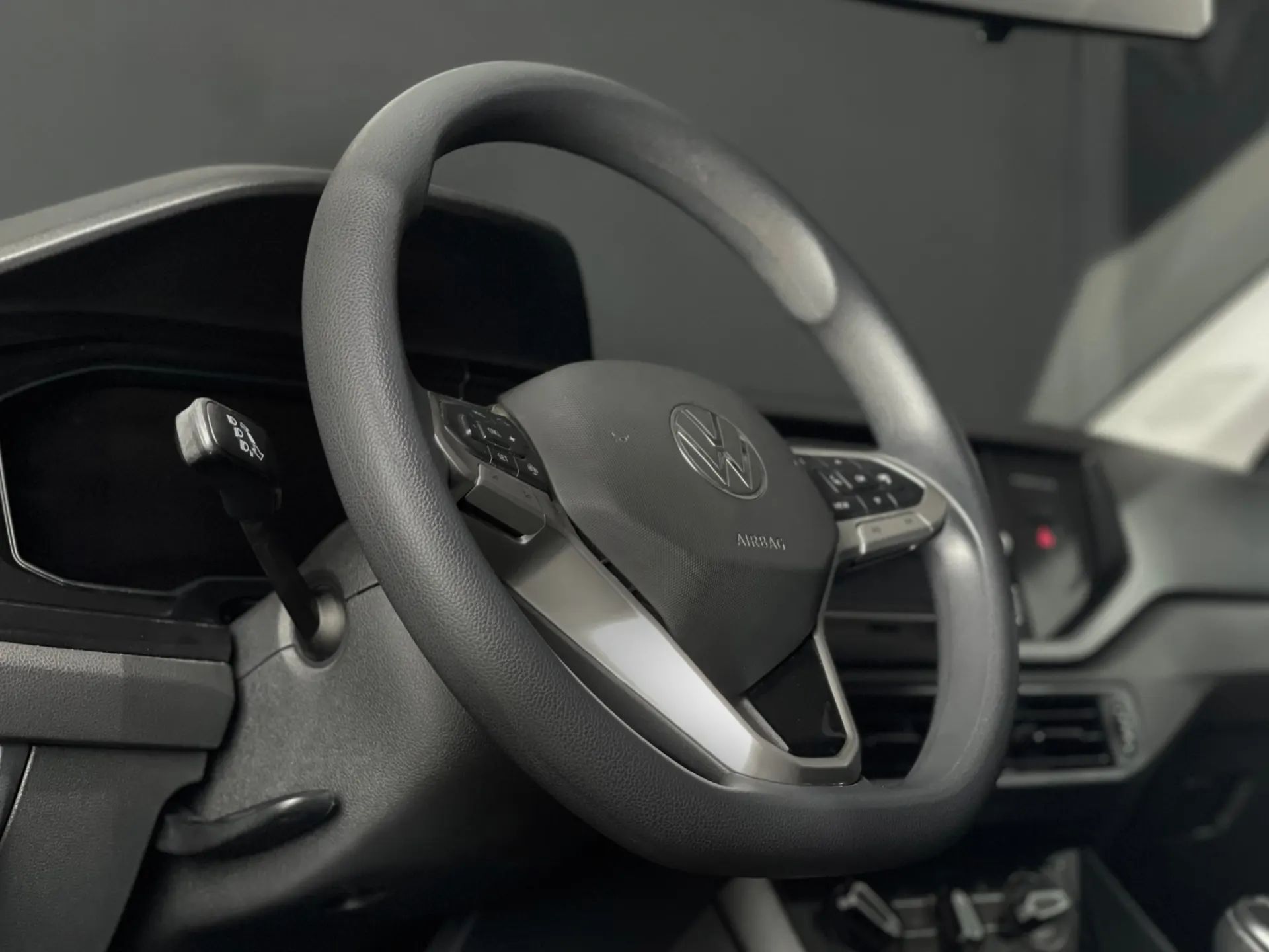 Volkswagen Polo 1.0 Confortline 5