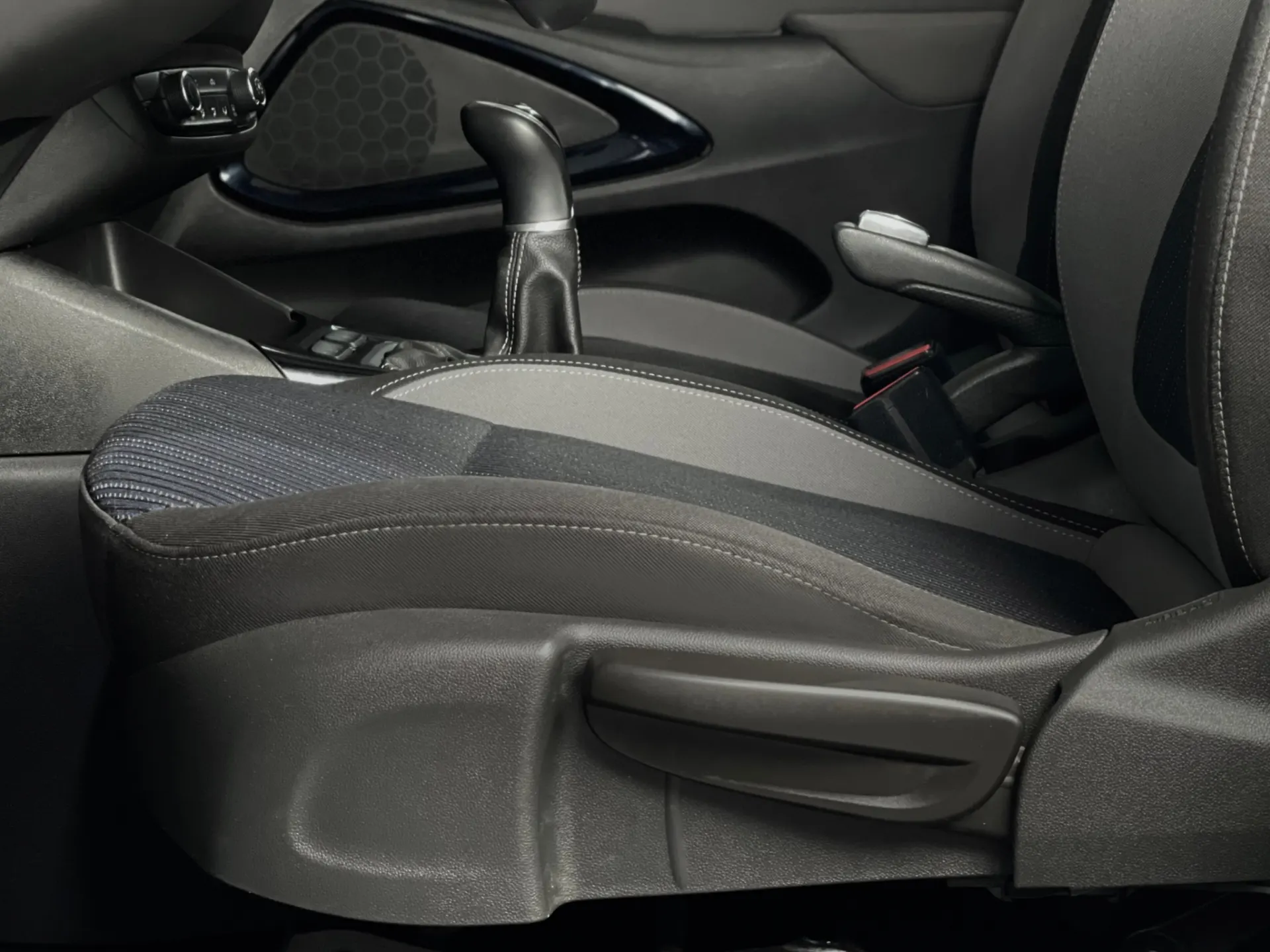 Opel Crossland X 1.2 120 ANOS 7