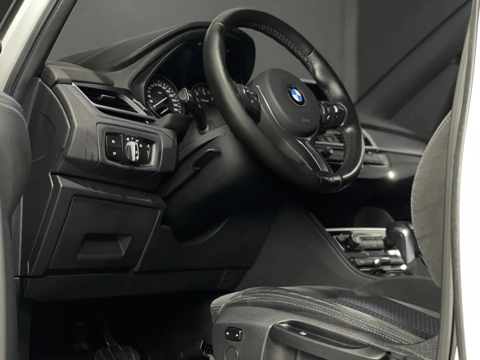 BMW 218 Active Tourer M SPORT 2