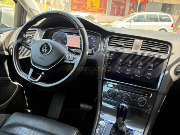 Volkswagen e-Golf AC/DC 8