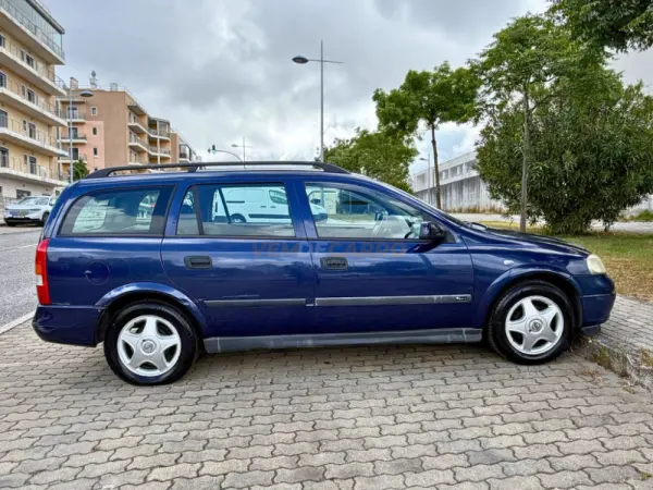 Opel Astra 1.4 16V 5