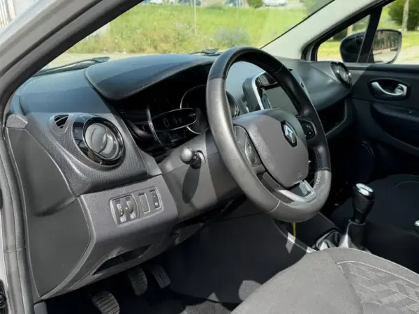 Renault Clio 1.5 dCi Limited 11