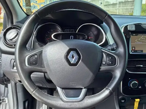 Renault Clio 1.5 dCi Limited 13