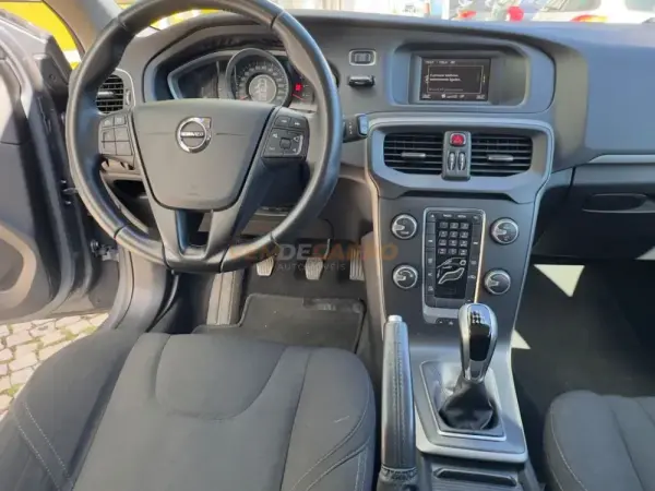 Volvo V40 2.0 D2 Kinetic 12