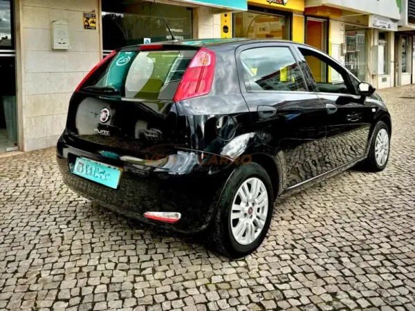 Fiat Punto 1.3 M-Jet Lounge S&S 6