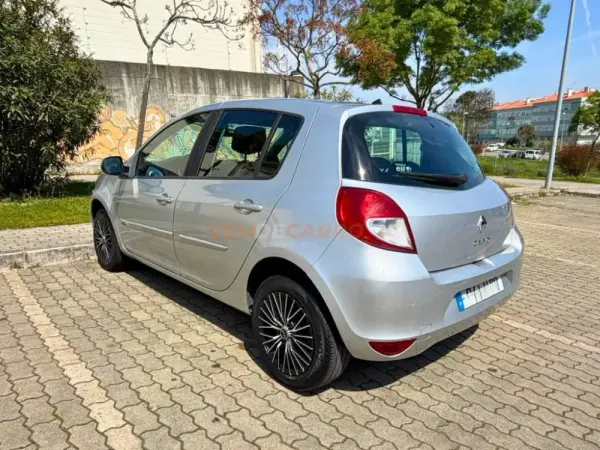 Renault Clio 1.2 16V Confort 3