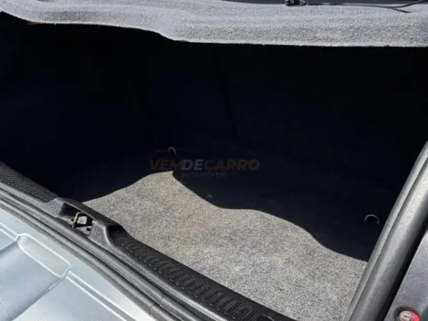 Renault Clio 1.2 16V Confort 7