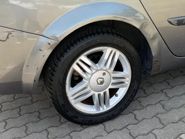 Renault Mégane 1.5 dCi Confort Dynamique 10