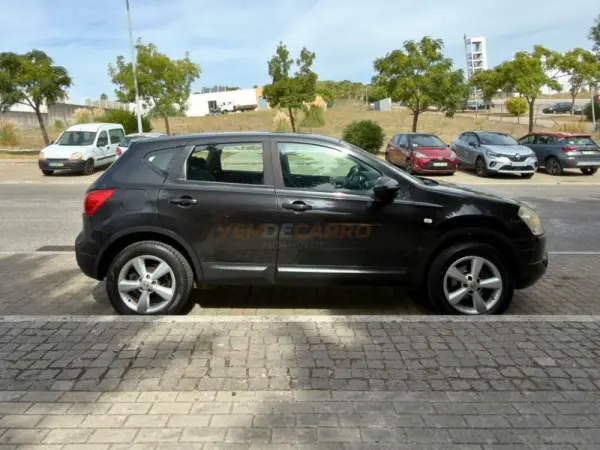 Nissan Qashqai 1.6 Acenta 8