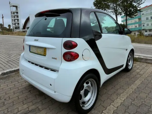 Smart ForTwo Coupé 1.0 mhd 6