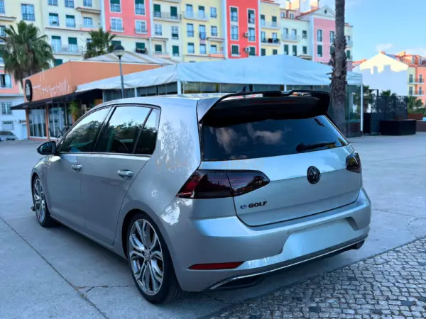 Volkswagen e-Golf AC/DC 6