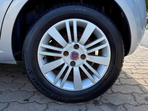 Fiat Punto 1.3 M-Jet Easy S&S 9