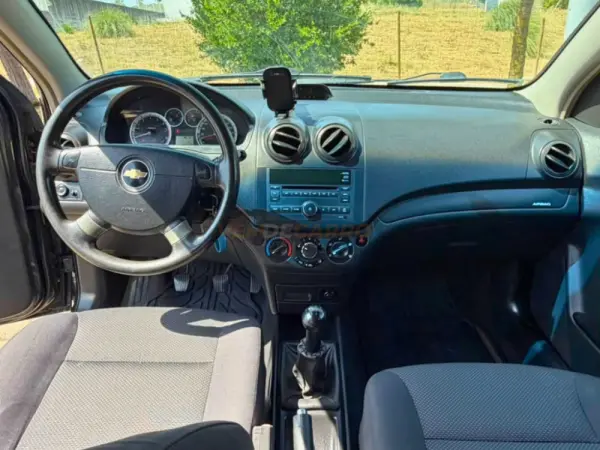 Chevrolet Aveo 1.2 L 10