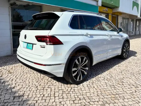 Volkswagen Tiguan 2.0 TDI R-Line DSG 4Motion 7