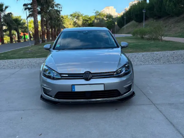 Volkswagen e-Golf AC/DC 2
