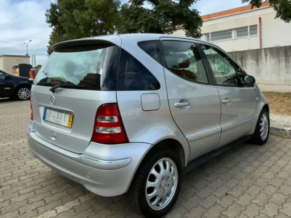 Mercedes-Benz A 160 Elegance 6