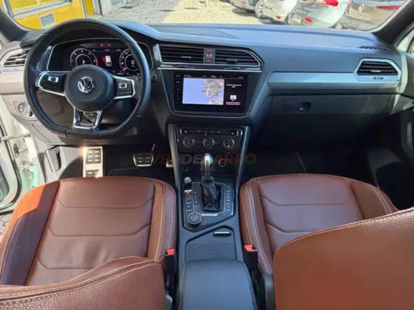 Volkswagen Tiguan 2.0 TDI R-Line DSG 4Motion 12