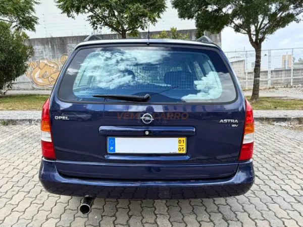 Opel Astra 1.4 16V 9