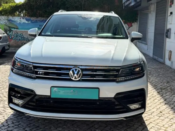 Volkswagen Tiguan 2.0 TDI R-Line DSG 4Motion 2