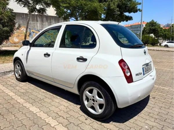 Nissan Micra 1.0 Emotion 4