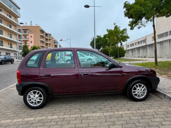 Opel Corsa 1.4 Eco 5