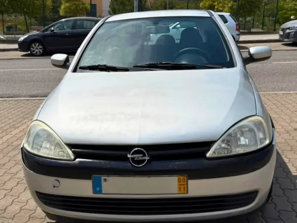 Opel Corsa 1.0 12V Confort 2