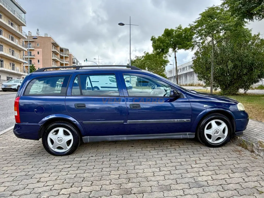 Opel Astra 1.4 16V 5
