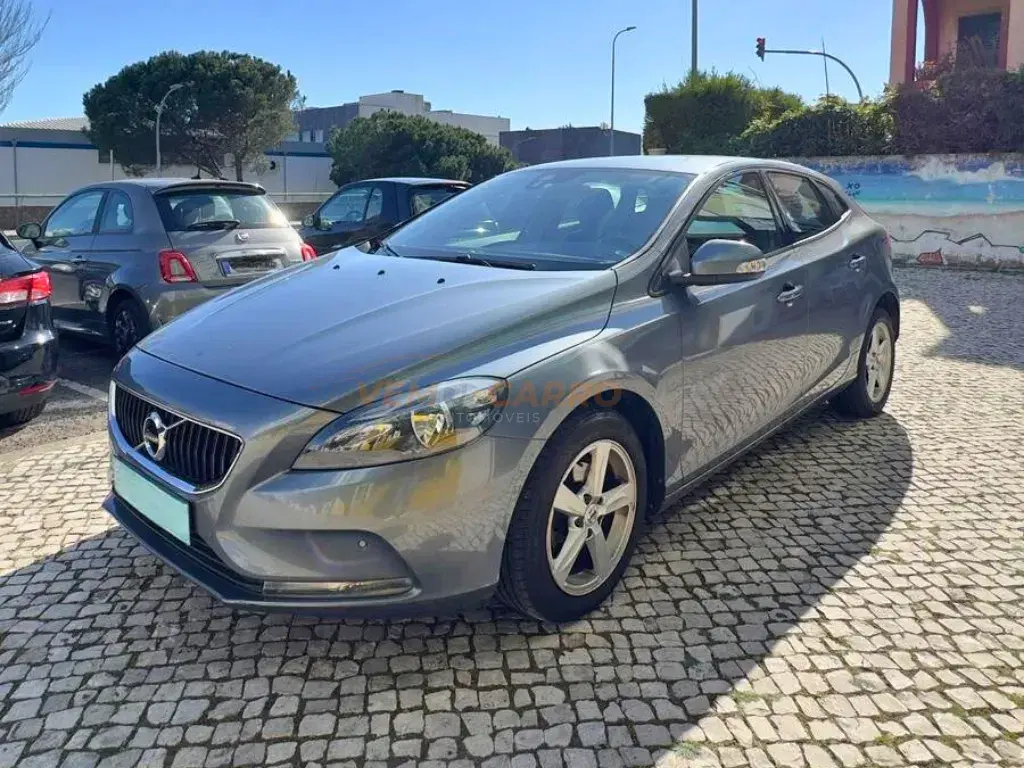 Volvo V40 2.0 D2 Kinetic 1