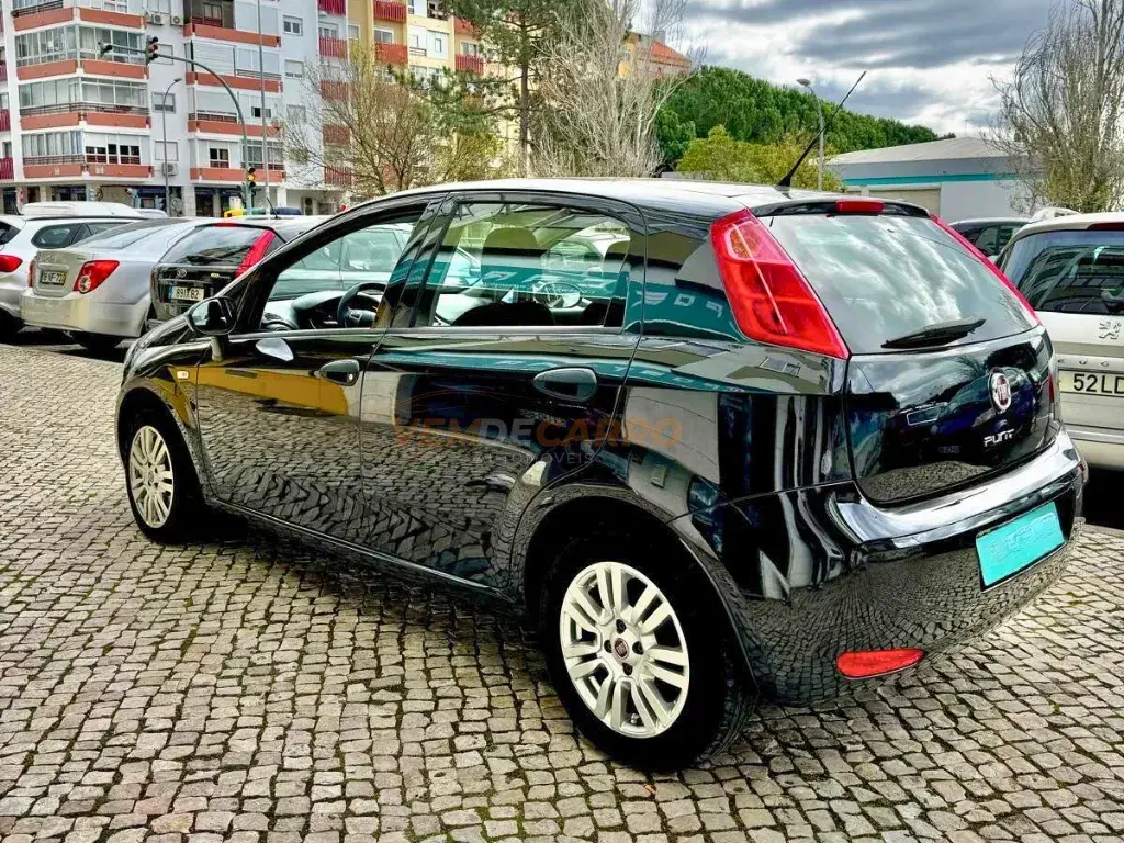 Fiat Punto 1.3 M-Jet Lounge S&S 4