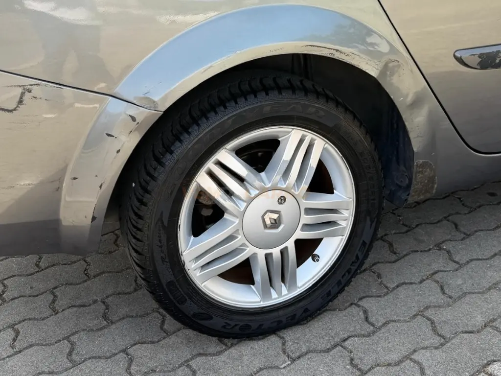 Renault Mégane 1.5 dCi Confort Dynamique 10