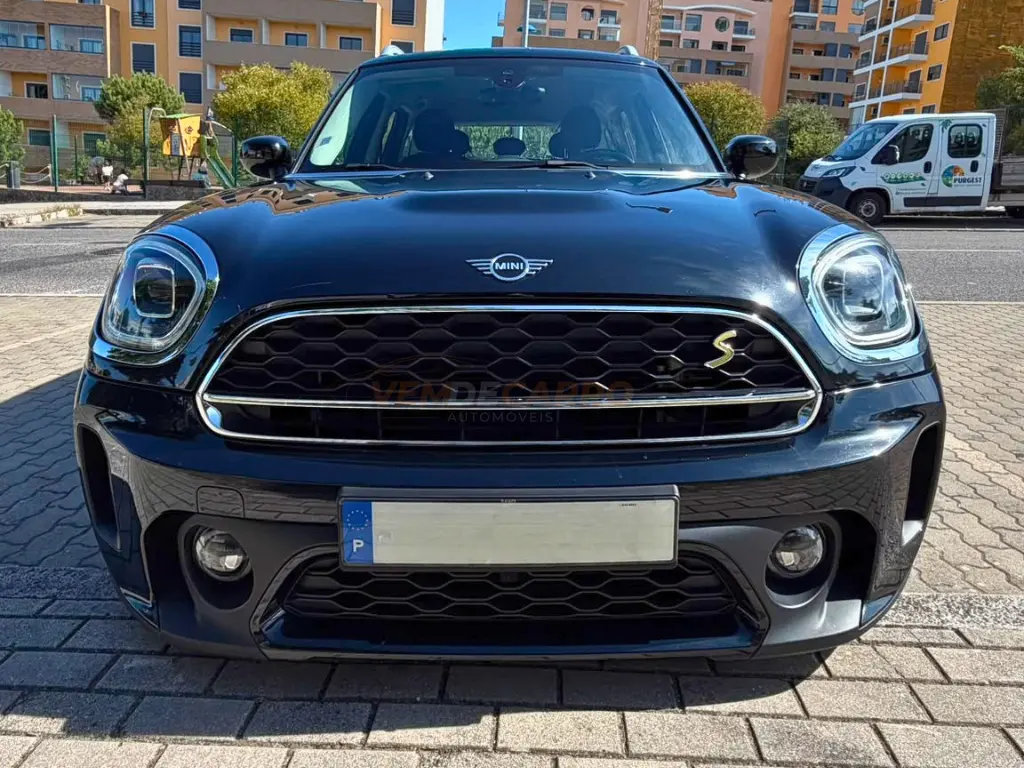 MINI Countryman Cooper SE ALL4 Auto 2