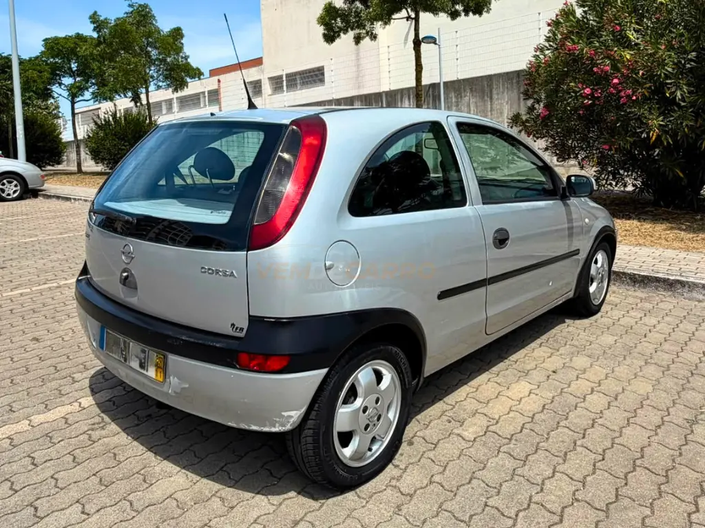 Opel Corsa 1.0 12V Confort 8