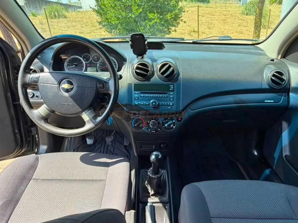 Chevrolet Aveo 1.2 L 10