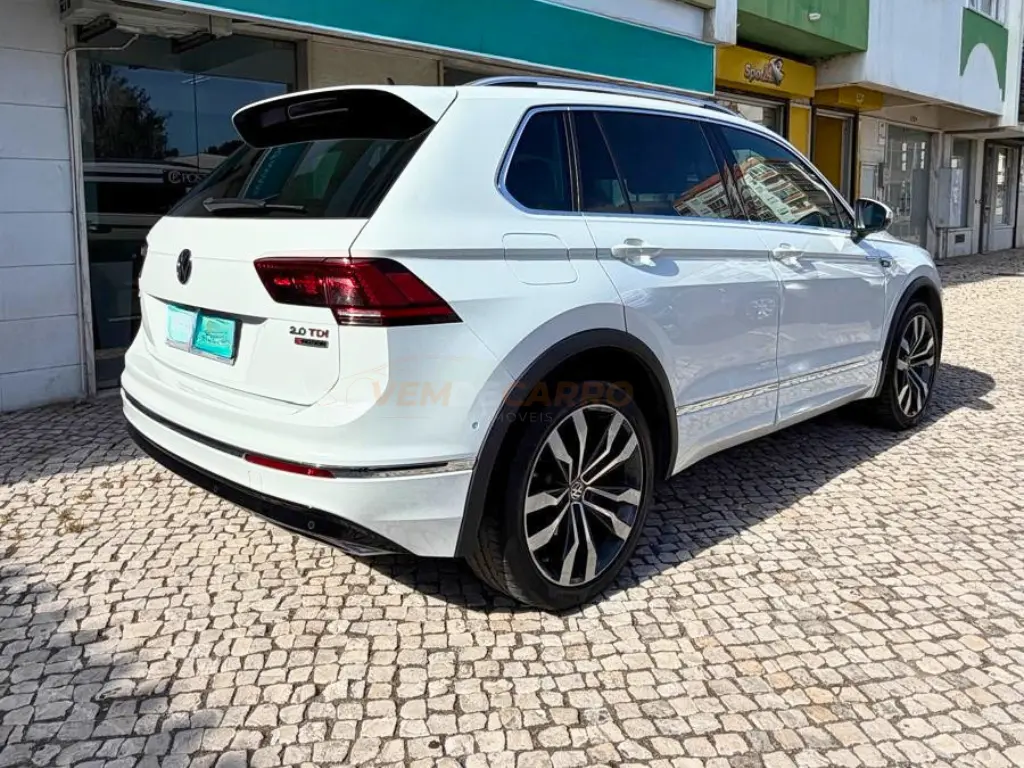 Volkswagen Tiguan 2.0 TDI R-Line DSG 4Motion 7