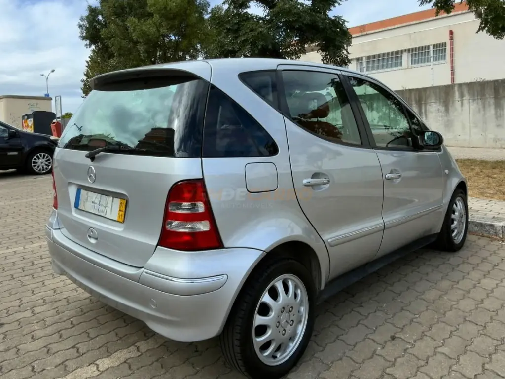 Mercedes-Benz A 160 Elegance 6