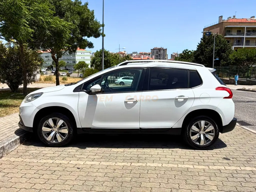 Peugeot 2008 1.2 VTi Active 4