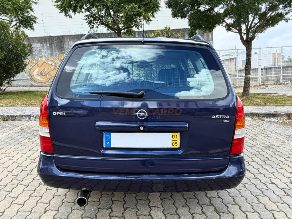 Opel Astra 1.4 16V 9