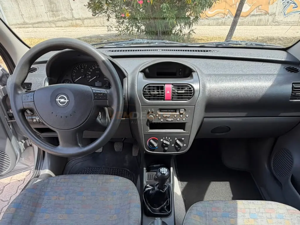 Opel Corsa 1.0 12V Confort 13