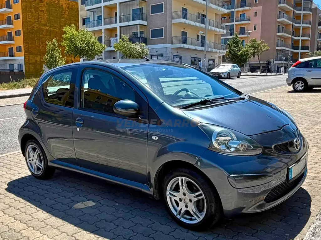 Toyota Aygo Cool 3