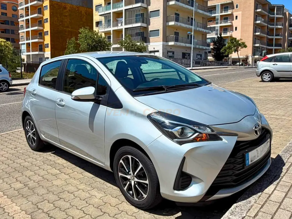 Toyota Yaris 1.0 VVT-i Comfort 3