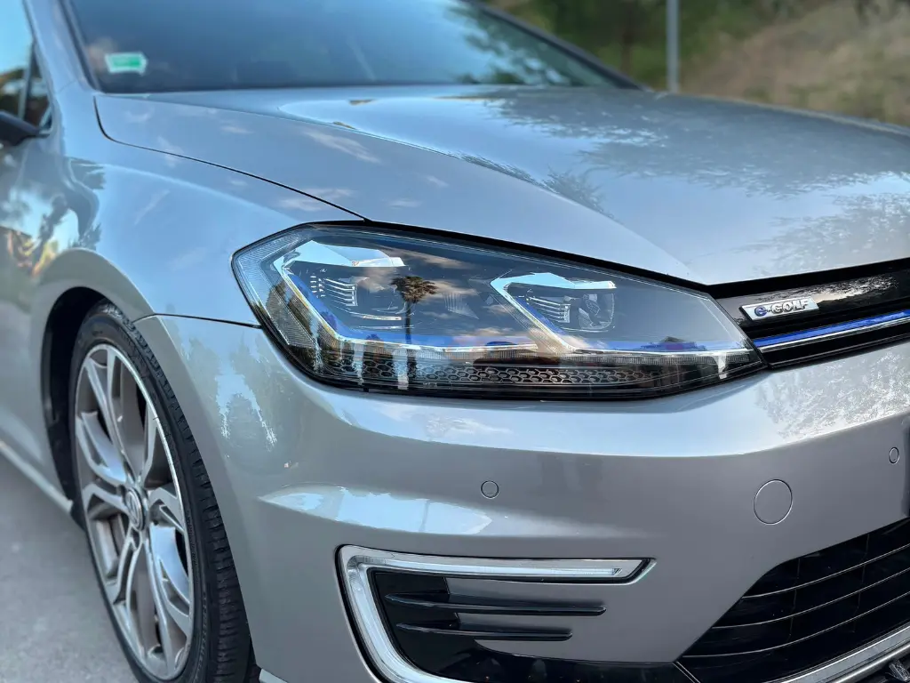 Volkswagen e-Golf AC/DC 5
