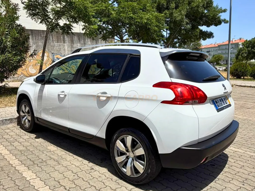 Peugeot 2008 1.2 VTi Active 7