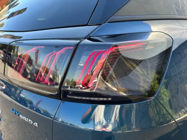 Peugeot 3008 1.6 Hybrid4 Allure e-EAT8 12
