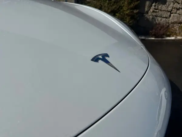 Tesla Model 3 Long Range AWD Dual Motor 9