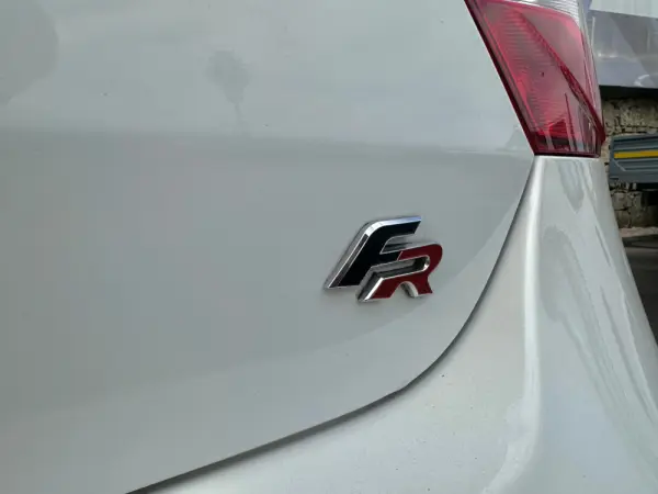 SEAT Ibiza 1.2 TSI FR 5