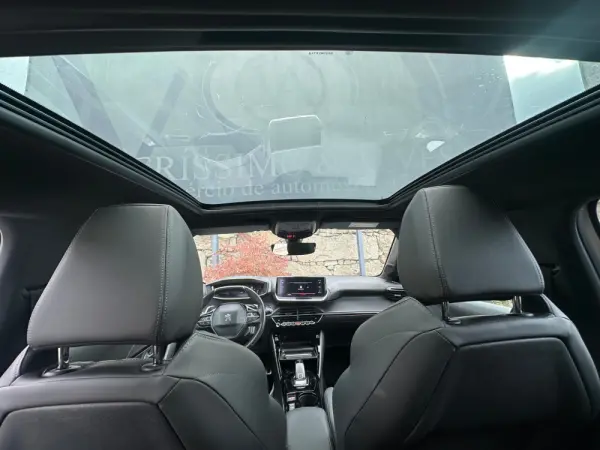 Peugeot 208 1.2 PureTech GT Line EAT8 3