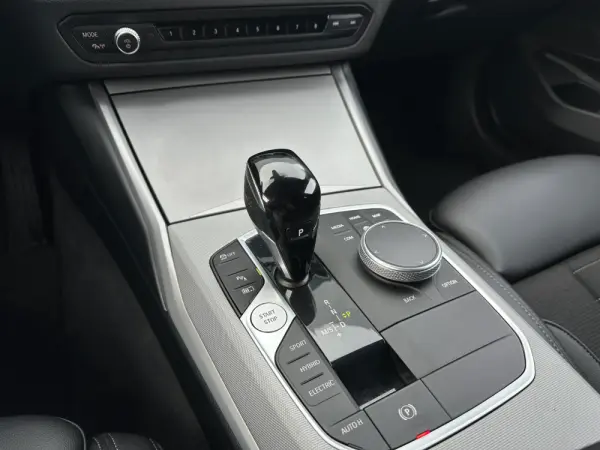 BMW 320 Corporate Edition Auto 27